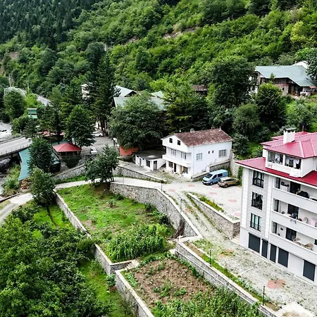 Suemela Monastery & Hamsikoy Alloggio in famiglia *